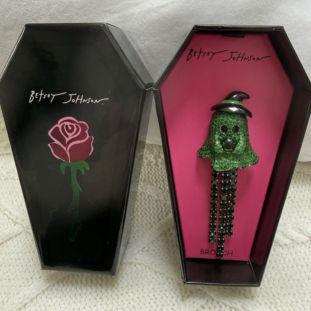 Betsey Johnson Halloween Green Wicked Witch Ghost Brooch NEW in Coffin Box